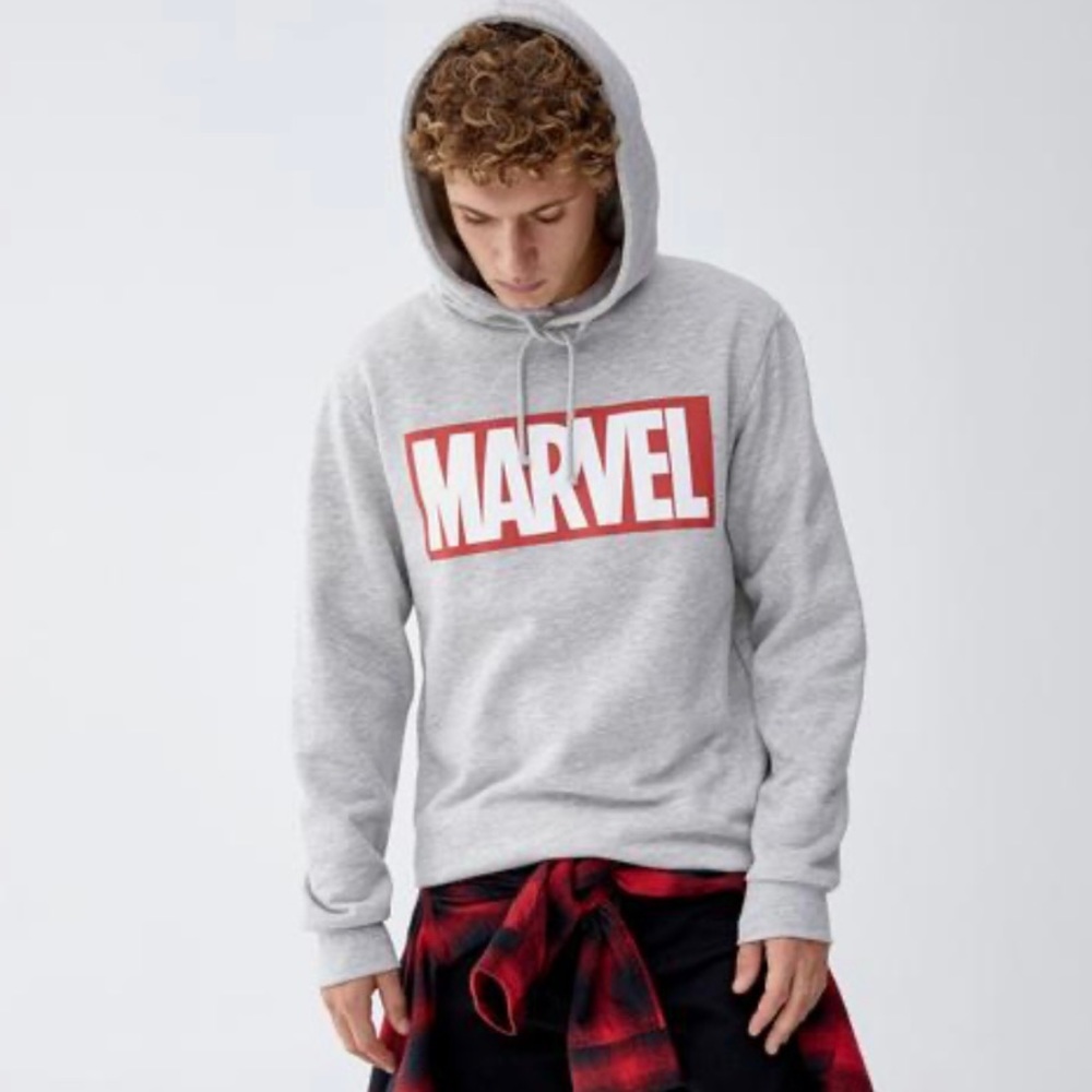 Marvel Comics Gray Hoodie Sweatshirt Red Logos of All Superhero L Avengers